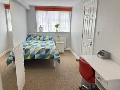 ⭐Ensuite Rooms  &pound;895  &pound;825  &pound;845 ⭐ Main Photo