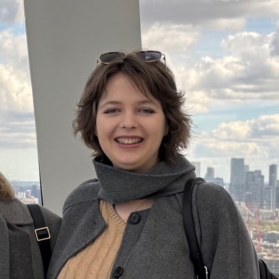 Looking for a room/studio Main Photo