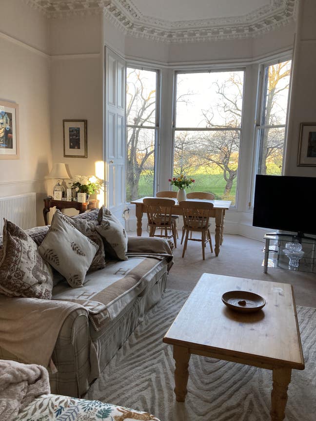 Beautiful room, fantastic city centre location Main Photo