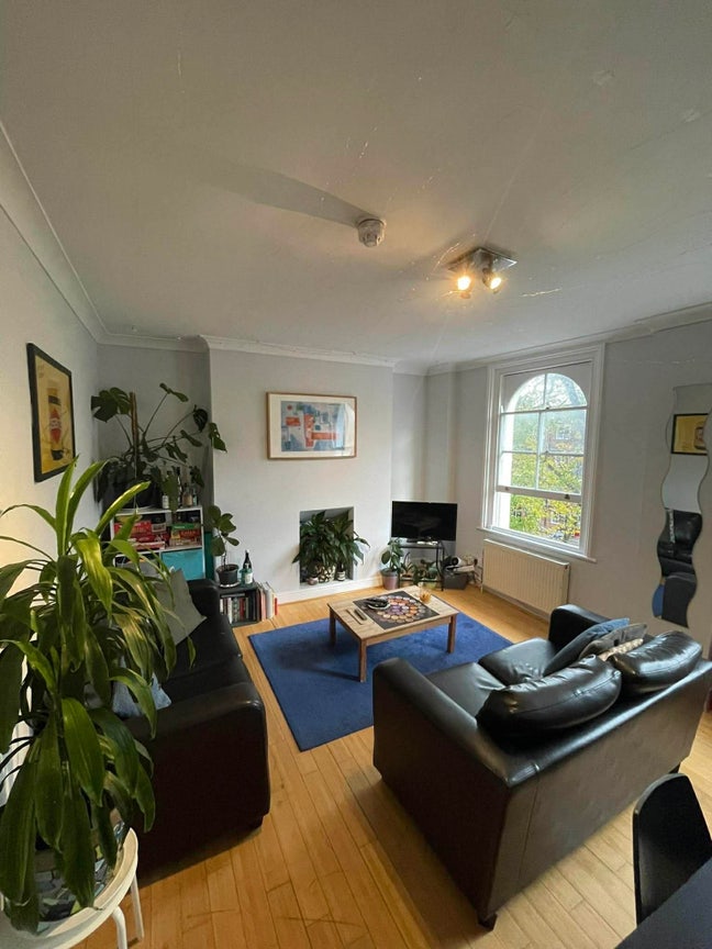 H&I Hotspot (Tenancy Transfer) - Available 10/06! Main Photo