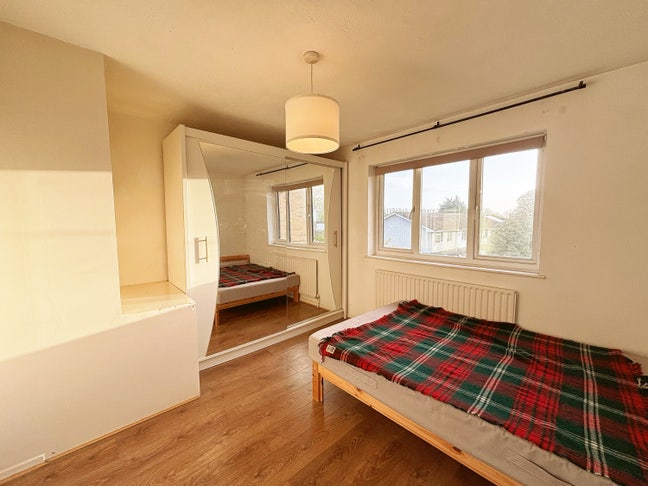 Double room near station Main Photo