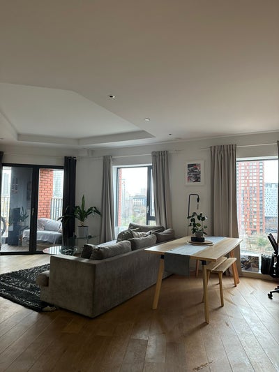 London City Island - Room for Rent Main Photo
