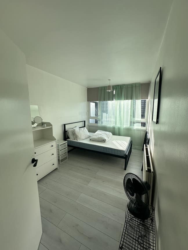  Double Room in Zone 1  Main Photo