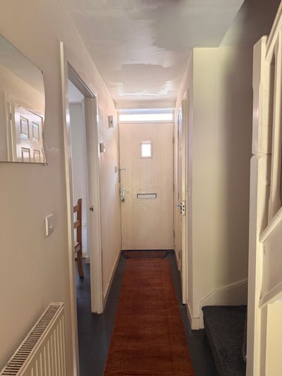 Newly Renovated 4-Bedroom House – Rooms Available Main Photo