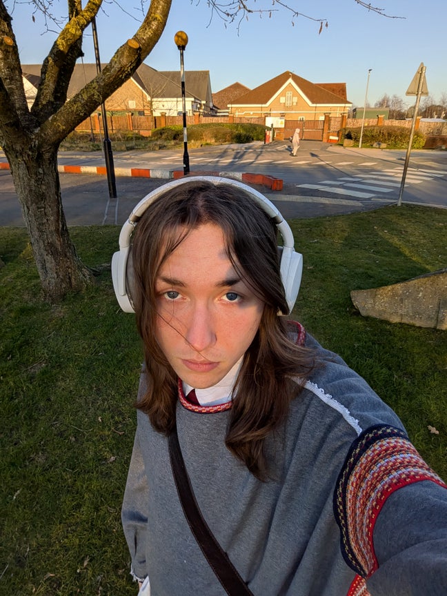 Student 22 looking for roommates in Central London Main Photo