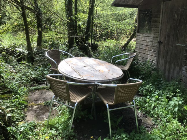 Peaceful  attic with river views.  Main Photo