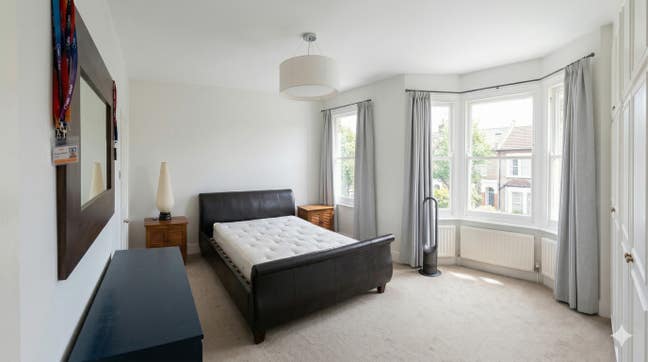 Spacious Double Room in Parsons Green Main Photo