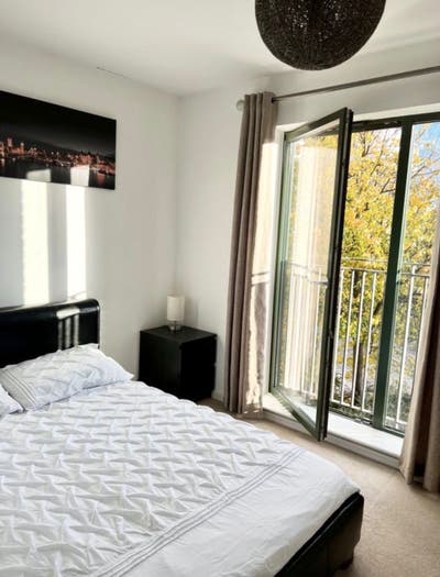 Luxury Double bedroom with En-suite in East London Main Photo