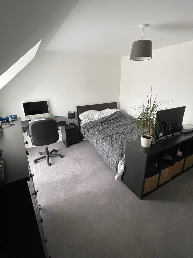 Large Double Room Available in Friendly Houseshare Main Photo