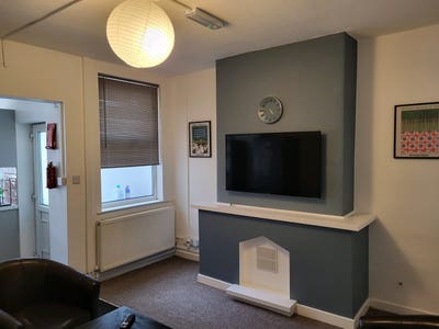 Stunning Refurbished Home in Central Beeston. Main Photo