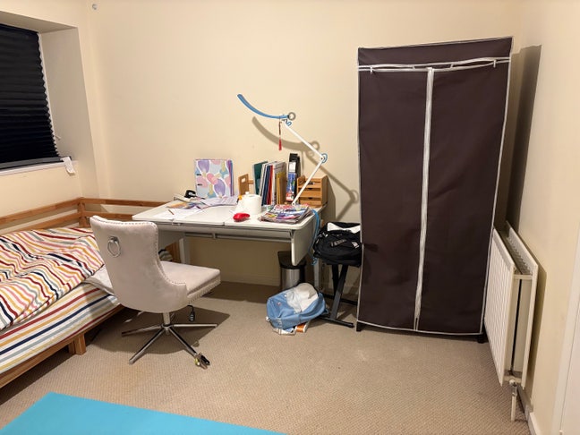 Room near Epsom town center Main Photo