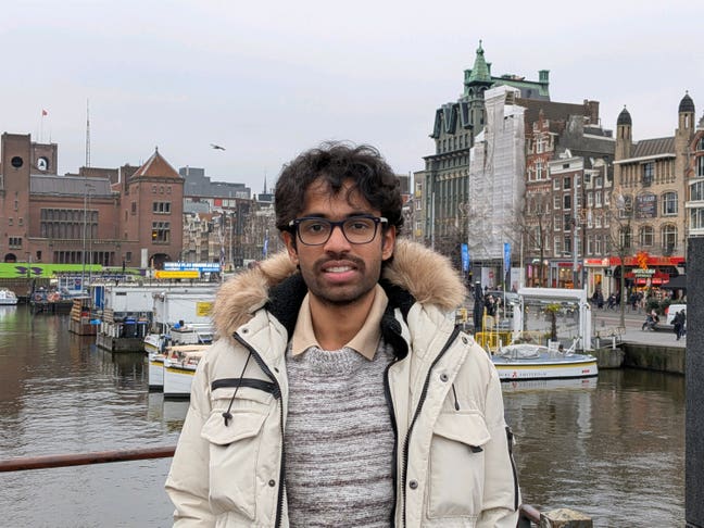 Looking for a room / flatmates in Canary Wharf Main Photo