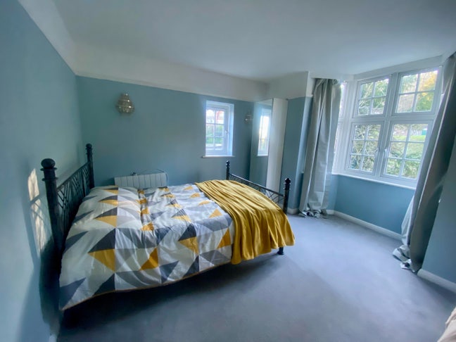 Big double room near town centre and station Main Photo
