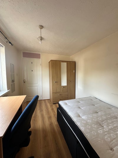 Furnished Rooms | Bills Included | B15 2SN Main Photo
