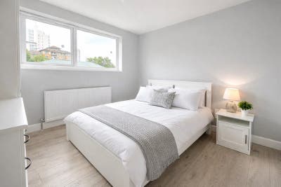 Double Room | Canary Wharf | &pound;1150 | NOW | Main Photo