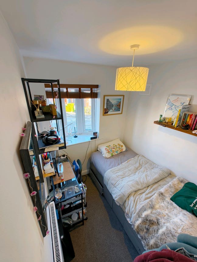 Small Single Room, Ft Students Only Main Photo