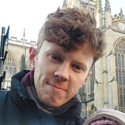 Professional Male seeks a single or double room Main Photo