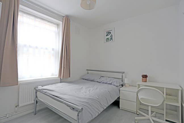 ** Newly Refurbished Double Room – Bethnal Green** Main Photo