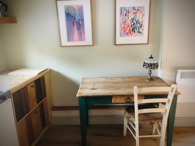 Self contained studio flat with ensuite Main Photo