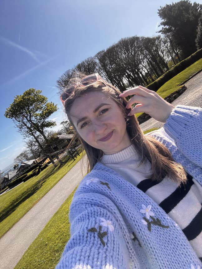 I am a friendly, responsible, and tidy person... Main Photo