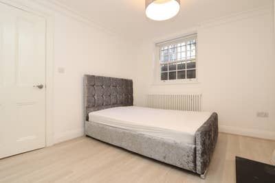 Live Better- Secure It Now! - Prime East London Main Photo