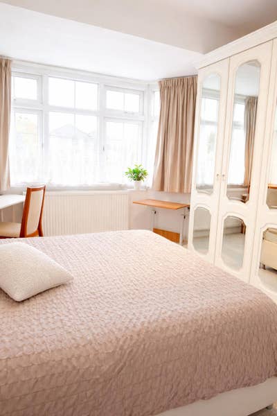 Double Room available in Queensburry Main Photo