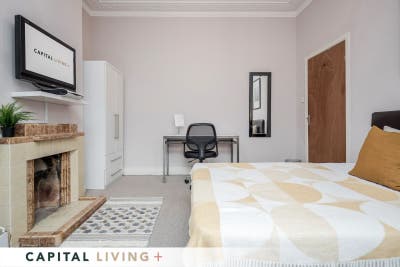 Bright Double Room | Balham Main Photo