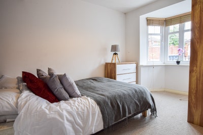 Double Room Near Bentley and Hospital with Parking Main Photo