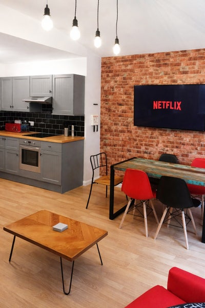 **Large Double + Ensuite - Guildford GU2 7Uz** Main Photo