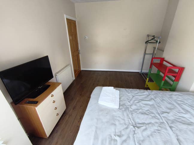 Large double room | &pound;500 Inc bills | B36 Main Photo