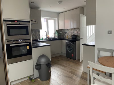 Double Room Included All Bills Available in Hendon Main Photo