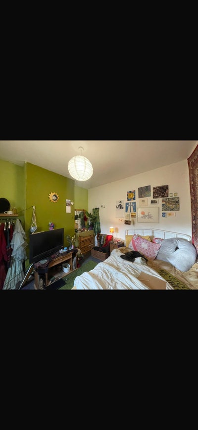 Sublet Room Main Photo