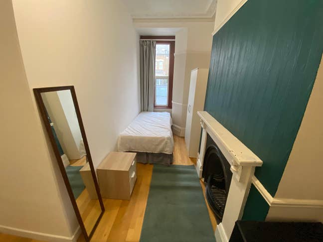 Two Single Rooms Close to Elizabeth Line!! Main Photo