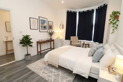 ⚡ Fantastic Herne Hill Living! Stunning Room⚡  Main Photo