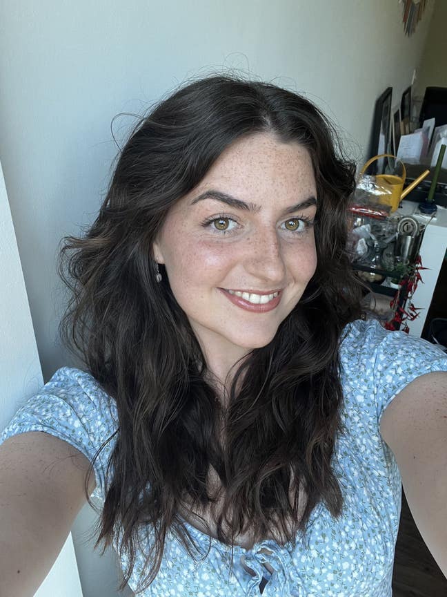 Professional 25 year female looking for housemate Main Photo