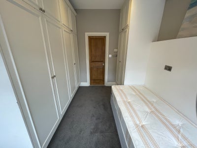 🚇Single Ensuite *Only 10 Min Walk to Jubilee Line Main Photo