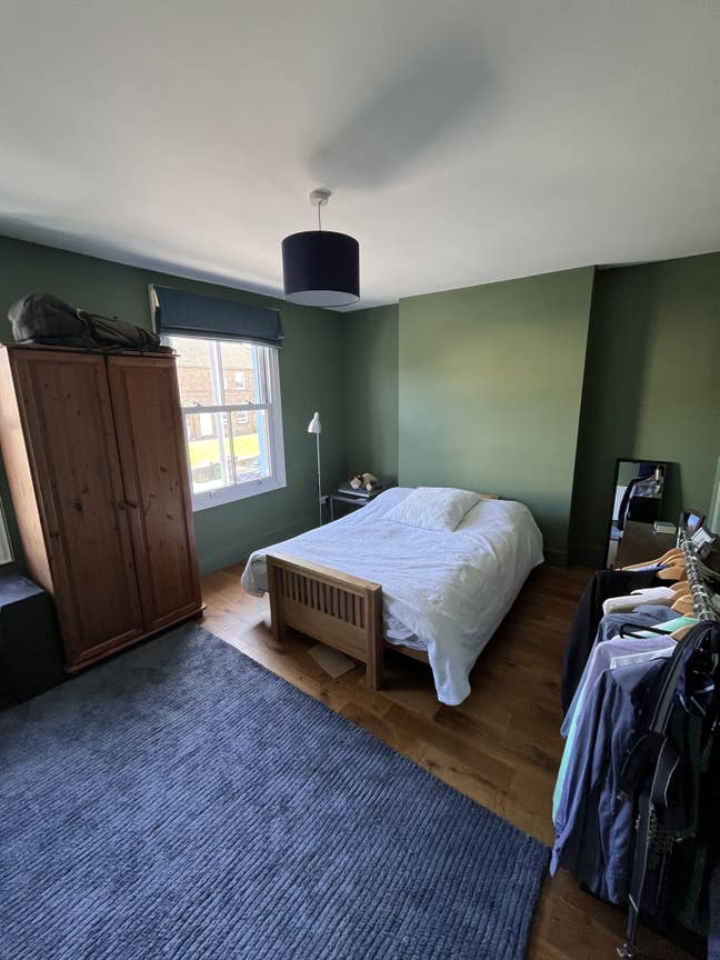 Sunny double room to rent in BN2 Main Photo