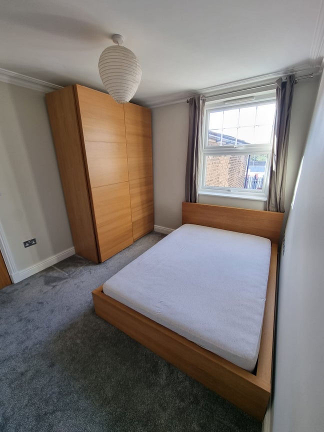 Double Room – 1 min from Leyton Station  Main Photo