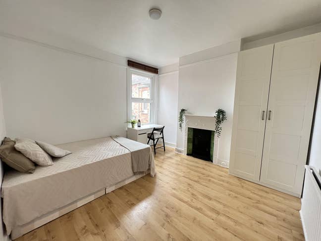 🏡 Spacious Single Room in Cricklewood  Main Photo