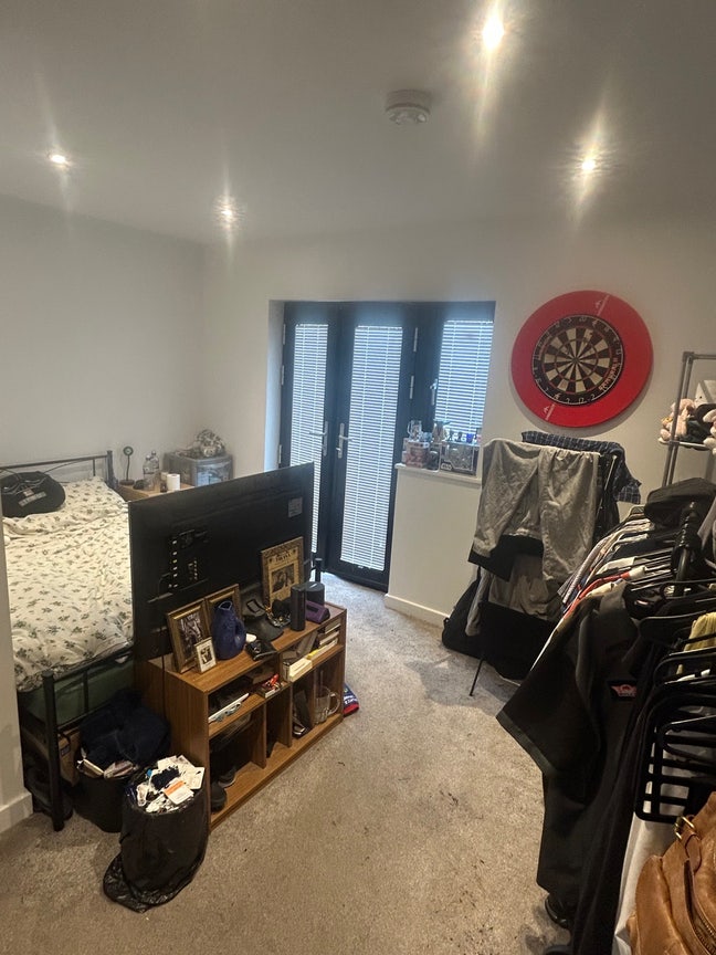 En Suite room available in shared flat in NR1 Main Photo