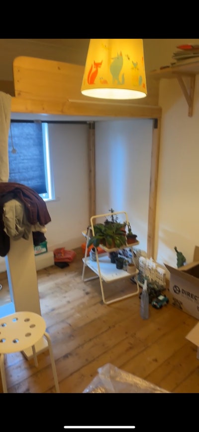 Need one person for a single room Main Photo