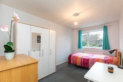 Double Rooms Bills Incl🏠Limehouse E14 -C. LON Main Photo