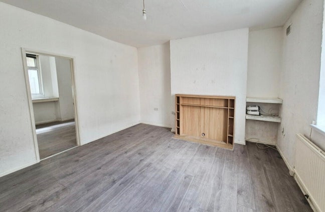 Three bedroom house in Newport &pound;1250pcm  Main Photo