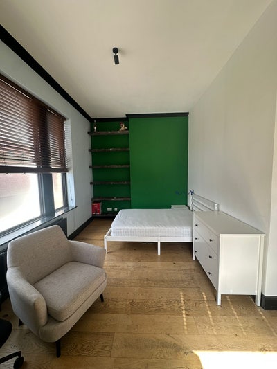 Spacious room in a well located flat   Main Photo