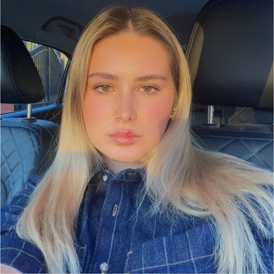 I am a female student aged 24. I am looking f... Main Photo