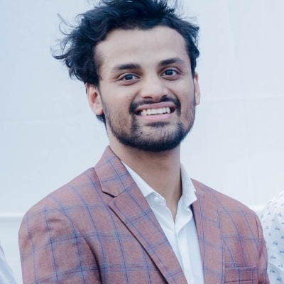 Looking for an ensuite near Surrey Main Photo