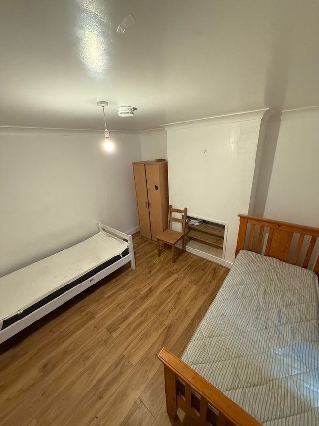 5 Bedroom House in Cambridge CB1 3 Area Main Photo