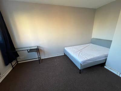 ☘️ Double Room in Limehouse E14 Main Photo