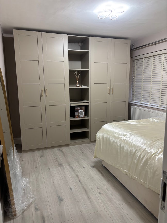 Newly Refurbished Room in Flat with Garden Main Photo