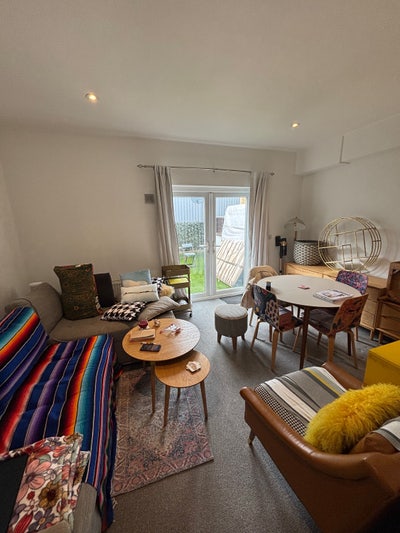 A 1 bedroom flat with a private terrace  Main Photo